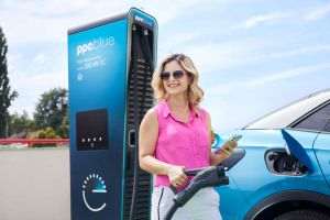 PPC blue şi Dedeman îşi unesc forţele pentru extinderea infrastructurii de mobilitate electrică în România